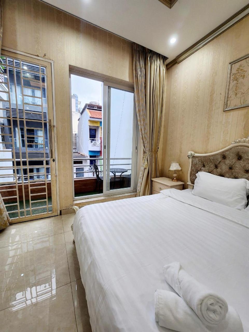 F F House Homestay Ho Chi Minh City Bagian luar foto
