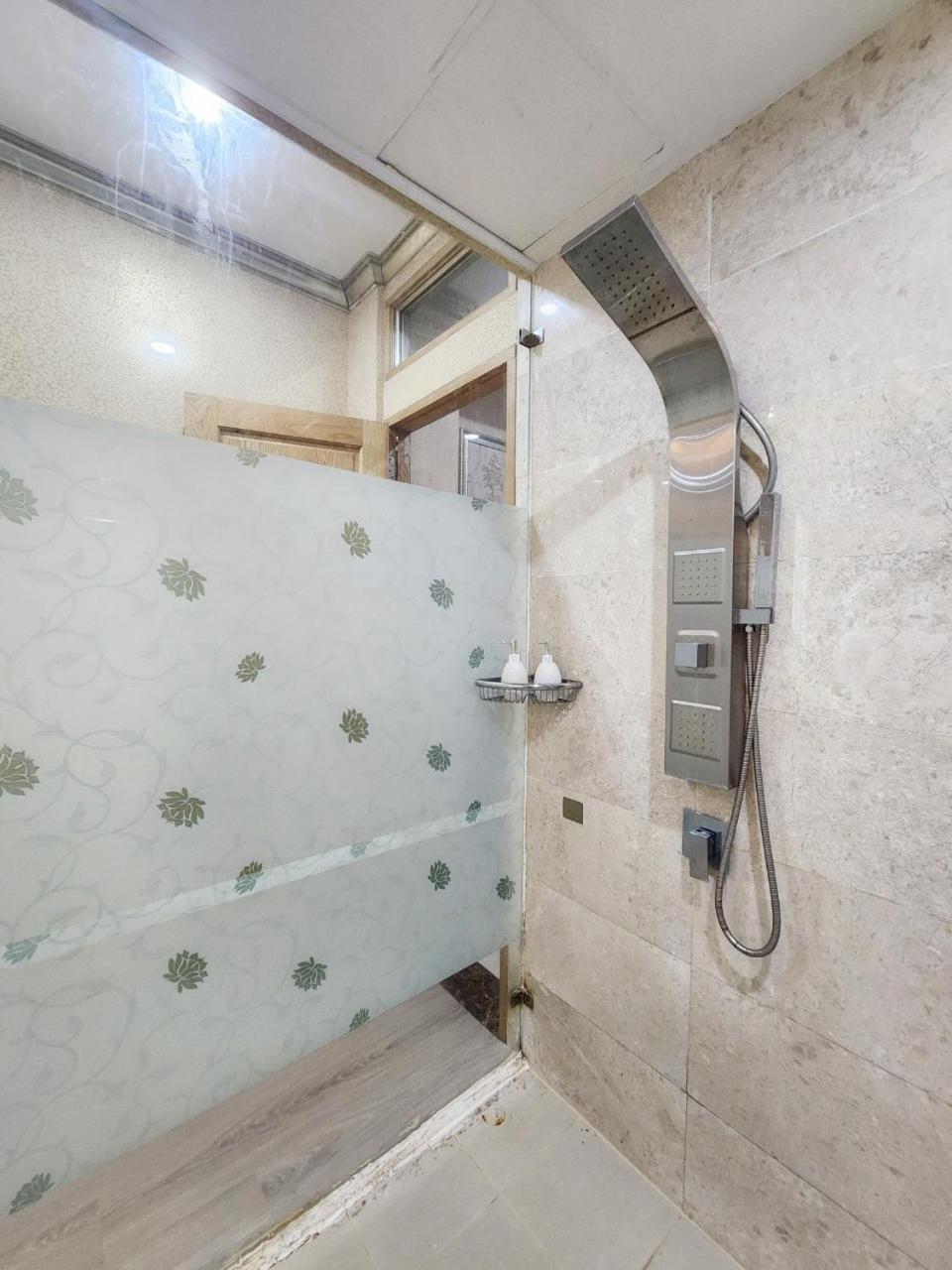 F F House Homestay Ho Chi Minh City Bagian luar foto