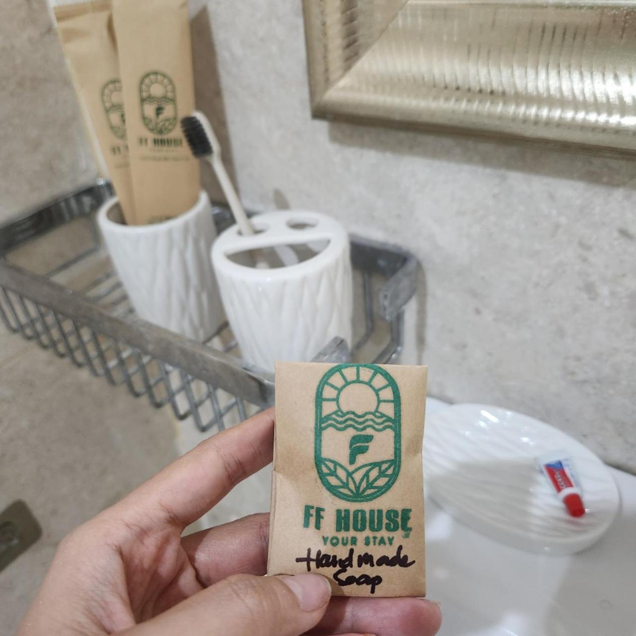 F F House Homestay Ho Chi Minh City Bagian luar foto