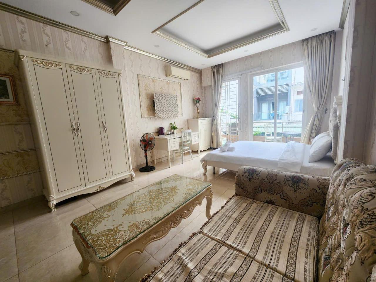 F F House Homestay Ho Chi Minh City Bagian luar foto