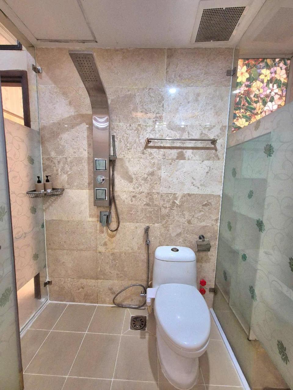 F F House Homestay Ho Chi Minh City Bagian luar foto